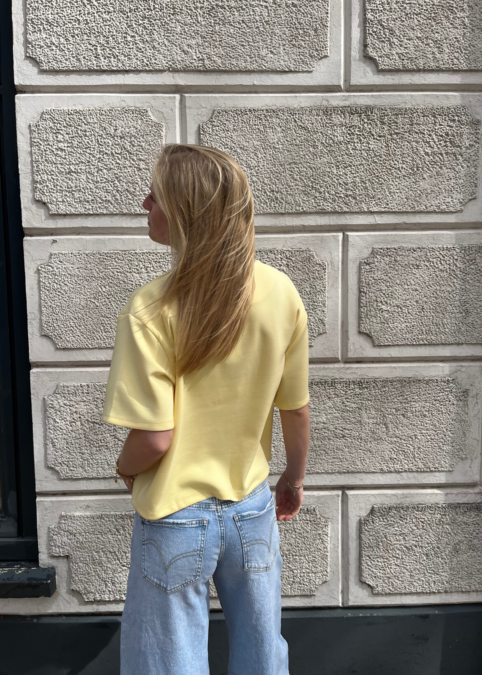 Flo Boutique Basic Top Fiene Butter Yellow