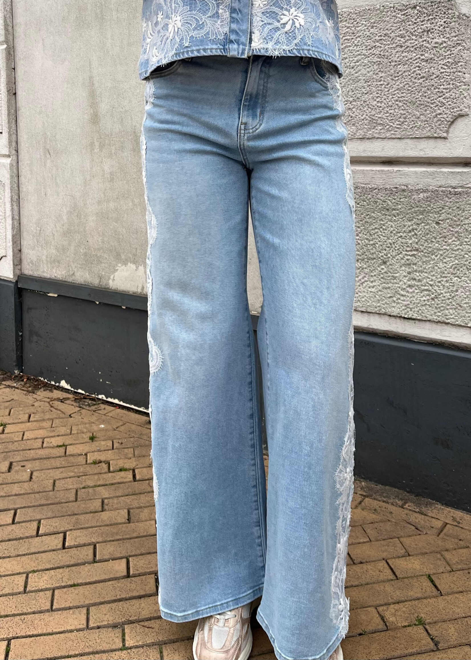 Flo Boutique Wide Leg Jeans Charlie Lace