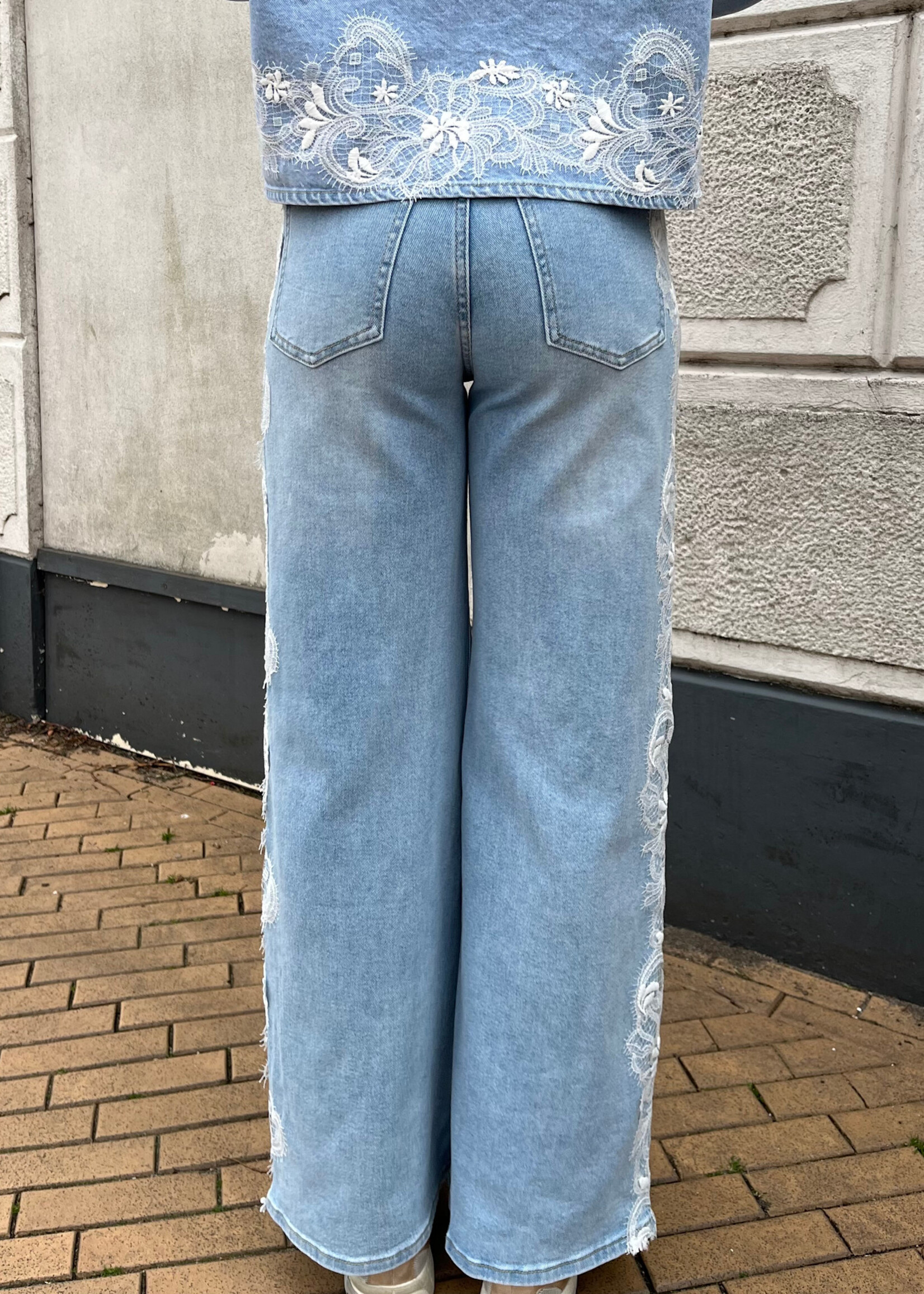 Flo Boutique Wide Leg Jeans Charlie Lace