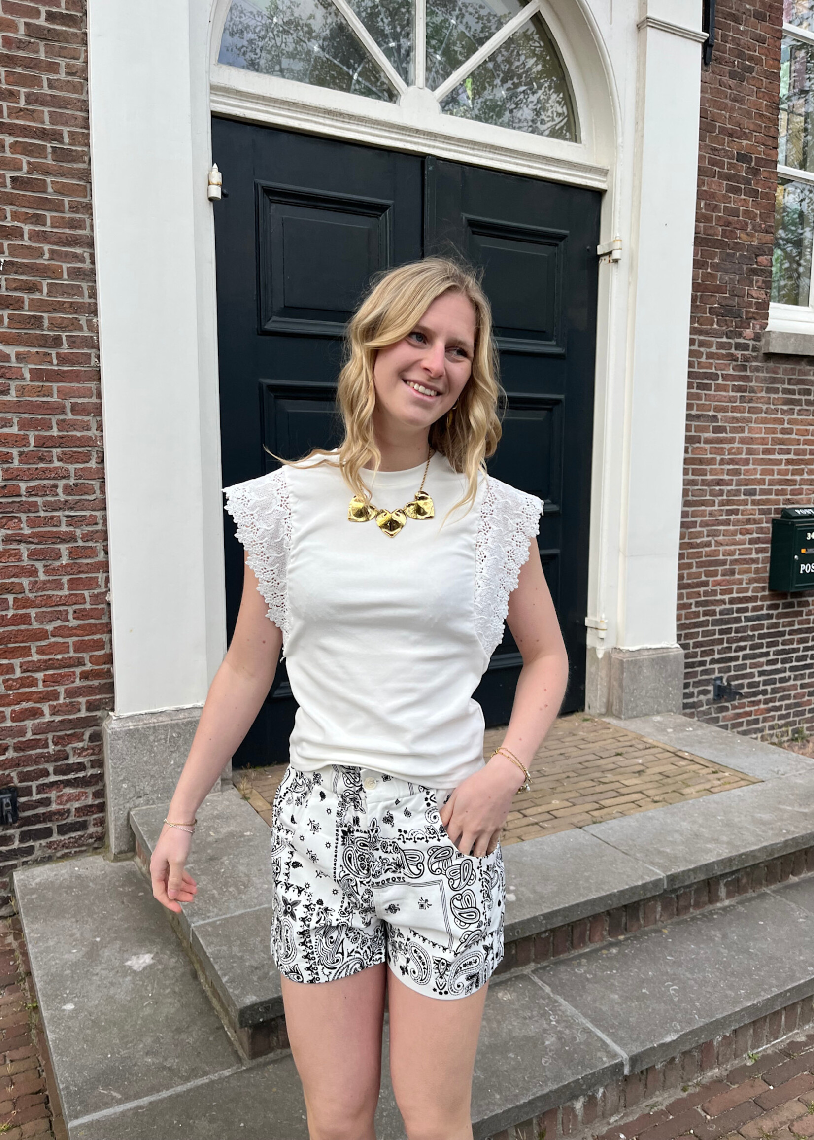 Flo Boutique Top Gabby White