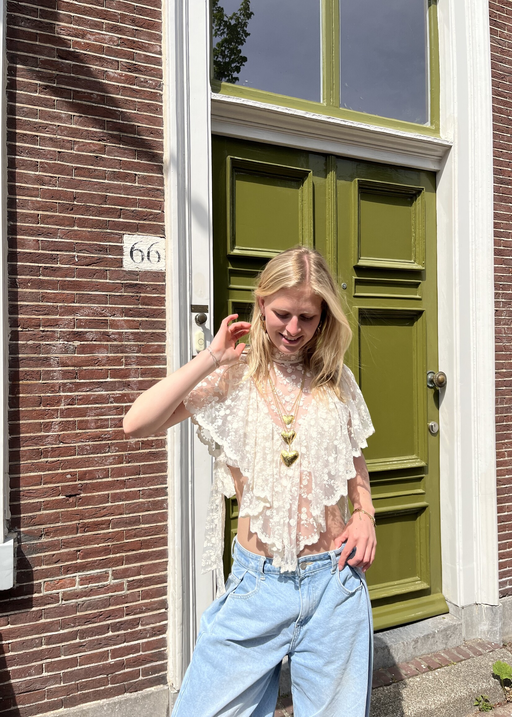 Flo Boutique Top Maan Beige