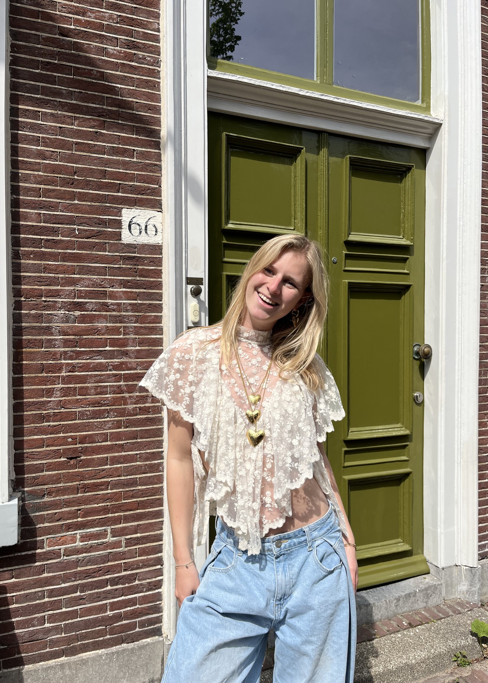 Flo Boutique Top Maan Beige