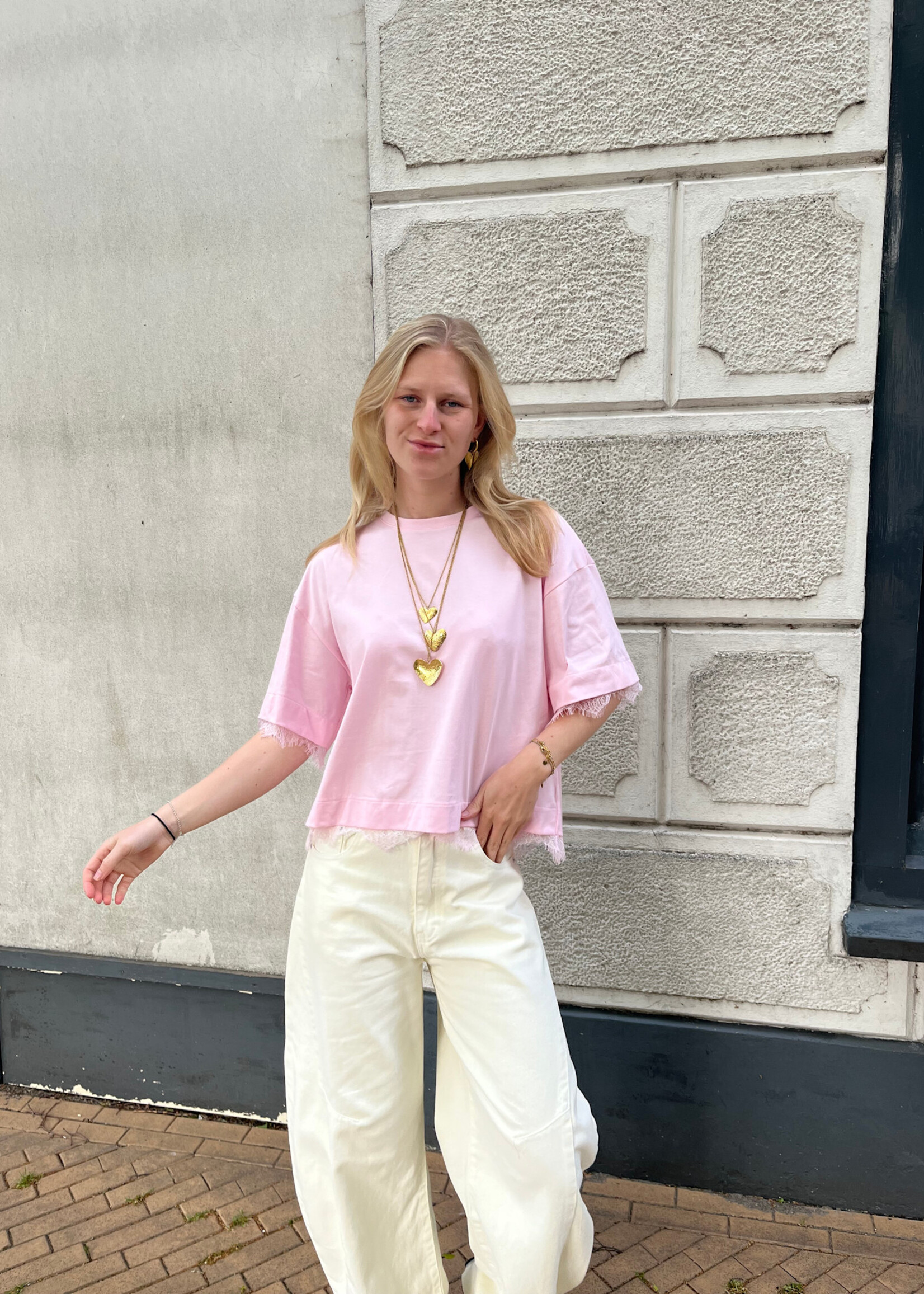 Flo Boutique Lace T-shirt Keet Pink