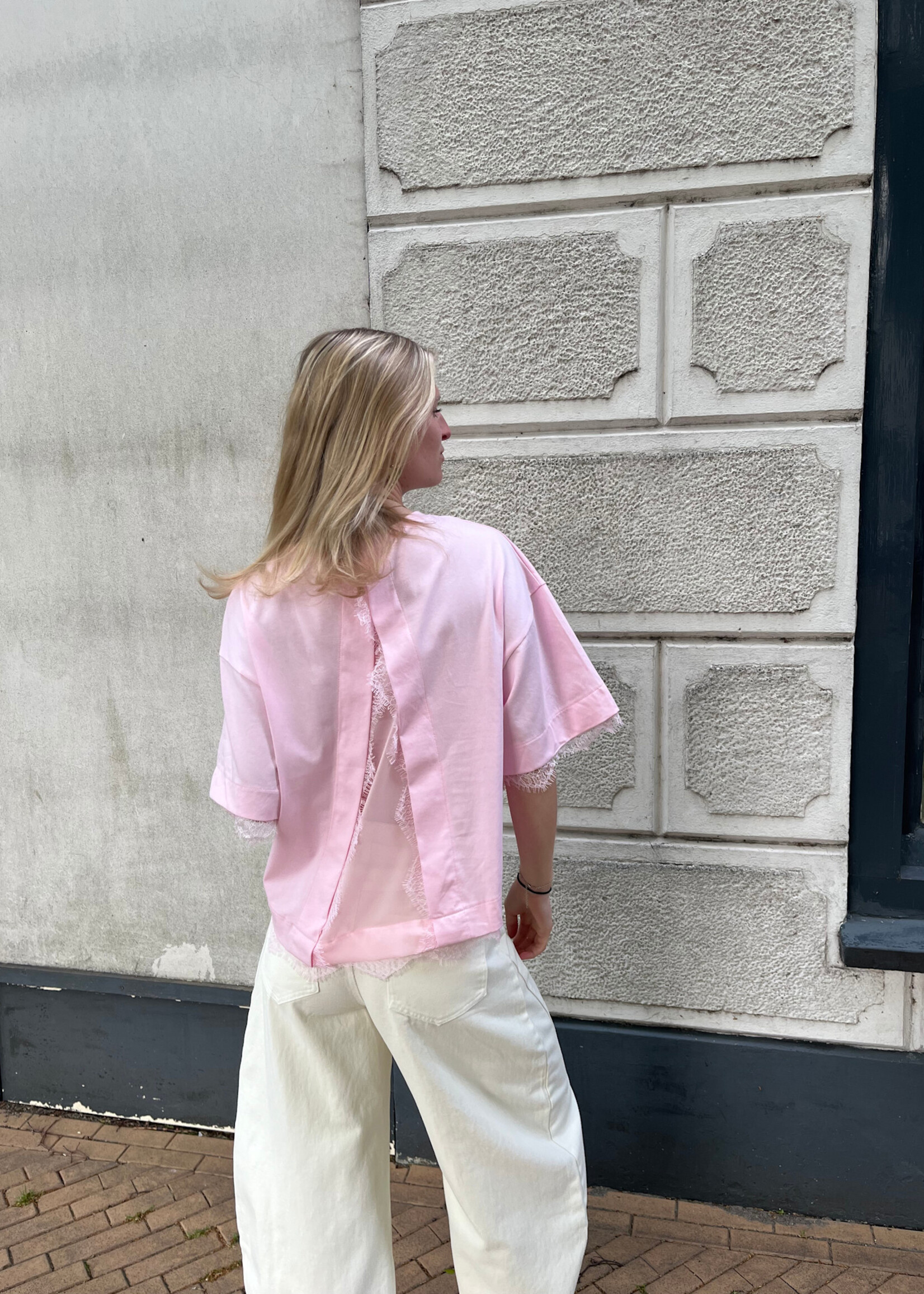 Flo Boutique Lace T-shirt Keet Pink