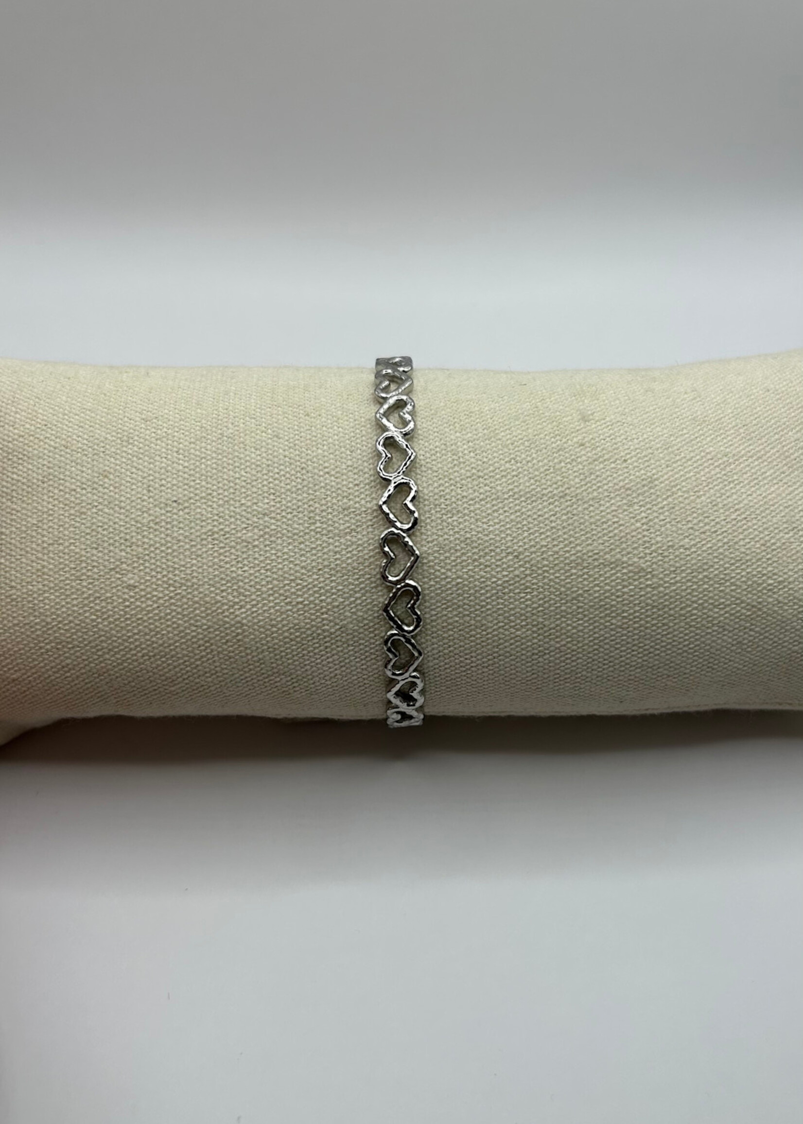 Flo Boutique Bangle Hearts In A Row