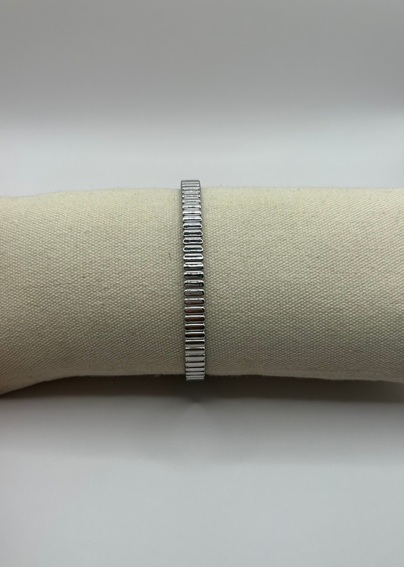 Flo Boutique Bangle Stripe Structure