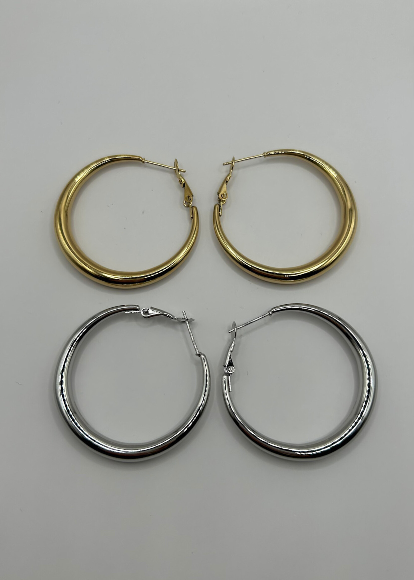 Flo Boutique Big Basic Hoops