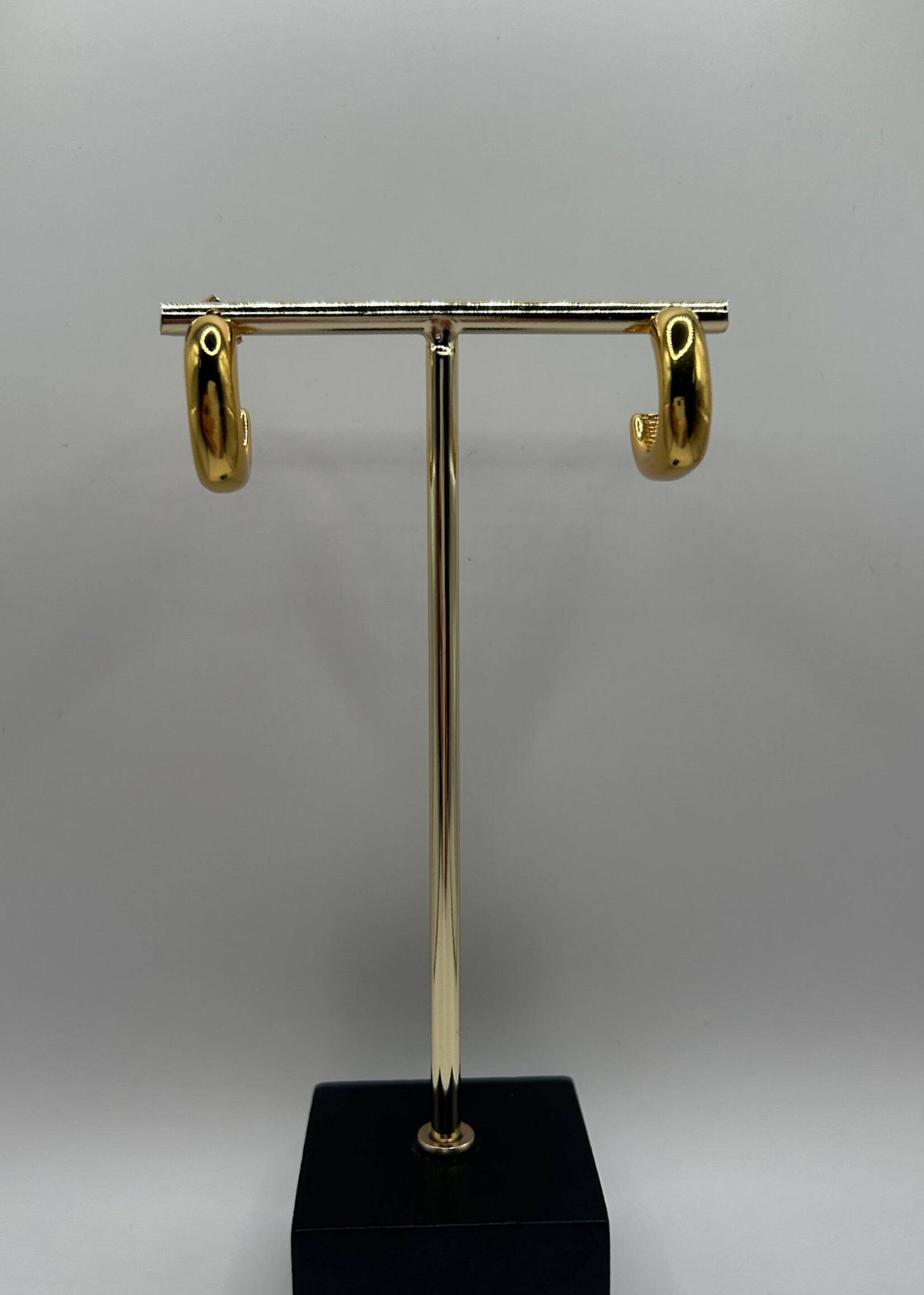 Flo Boutique Squared Hoops S