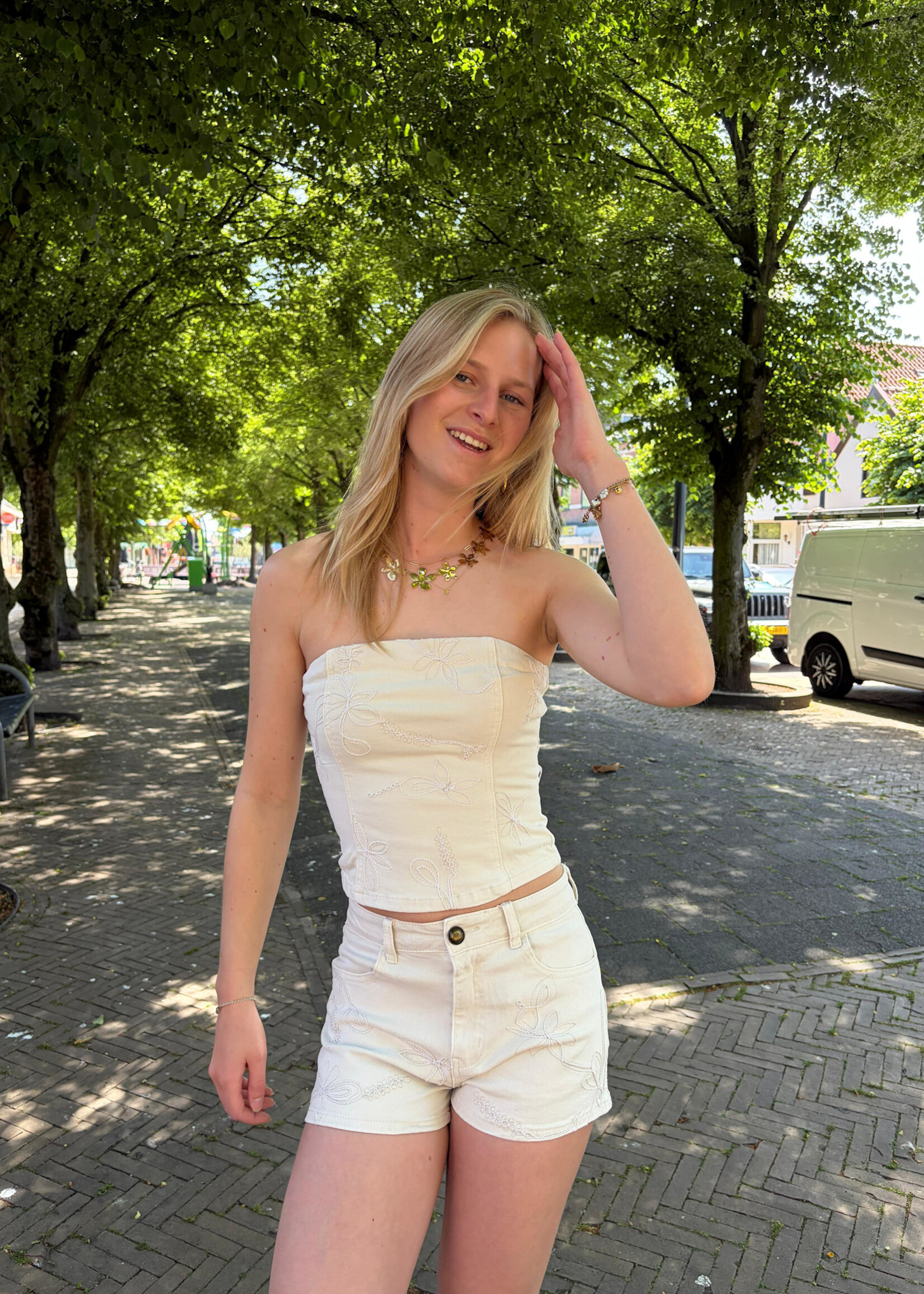 Flo Boutique Short Avery Beige