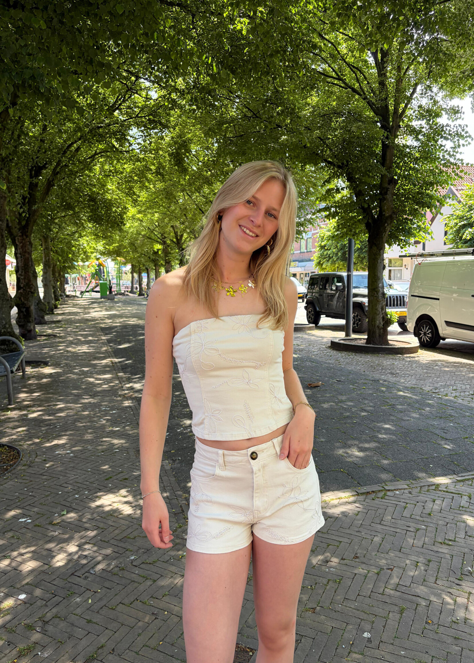Flo Boutique Short Avery Beige