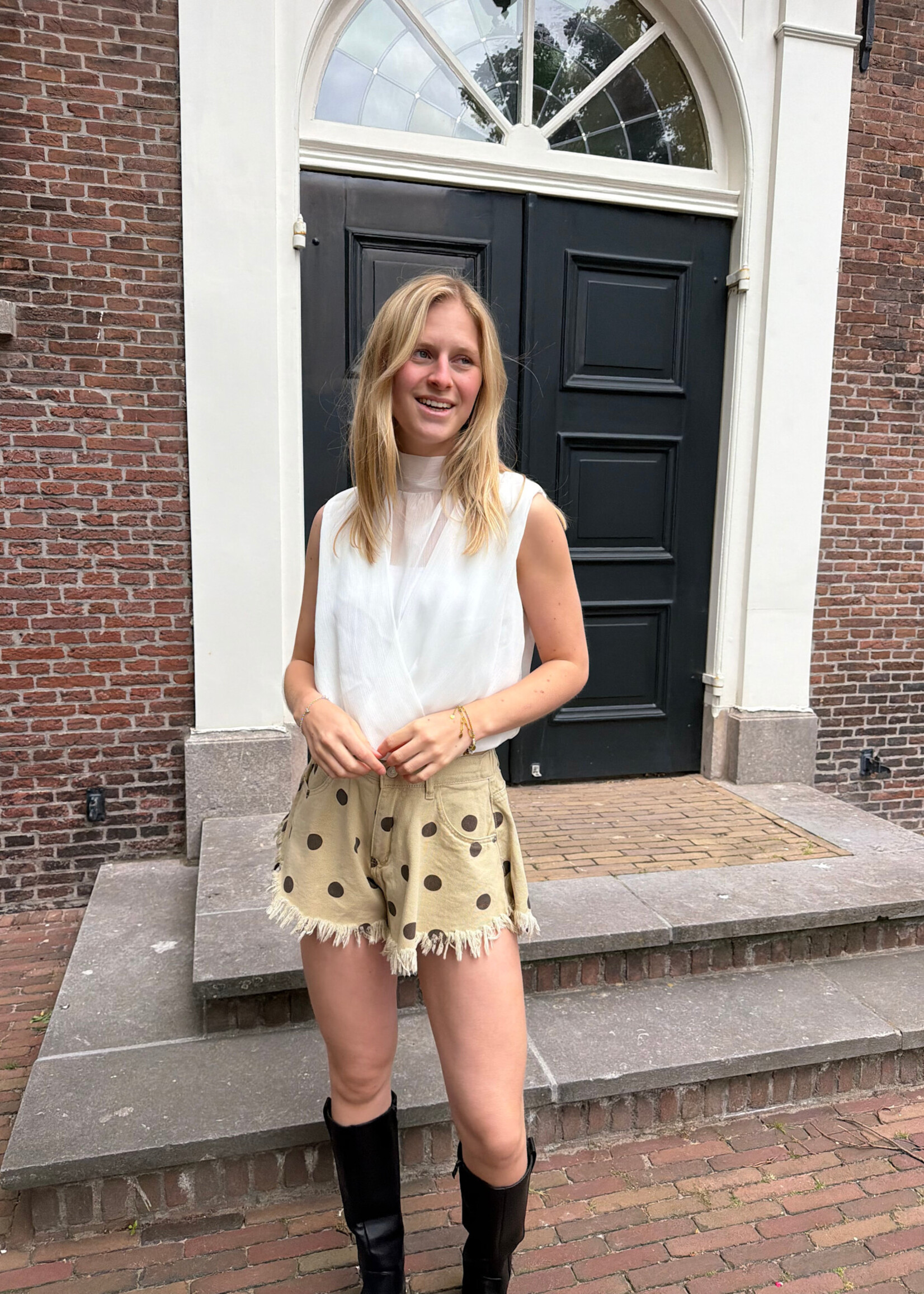 Flo Boutique Denim Short Stevie Dots Taupe