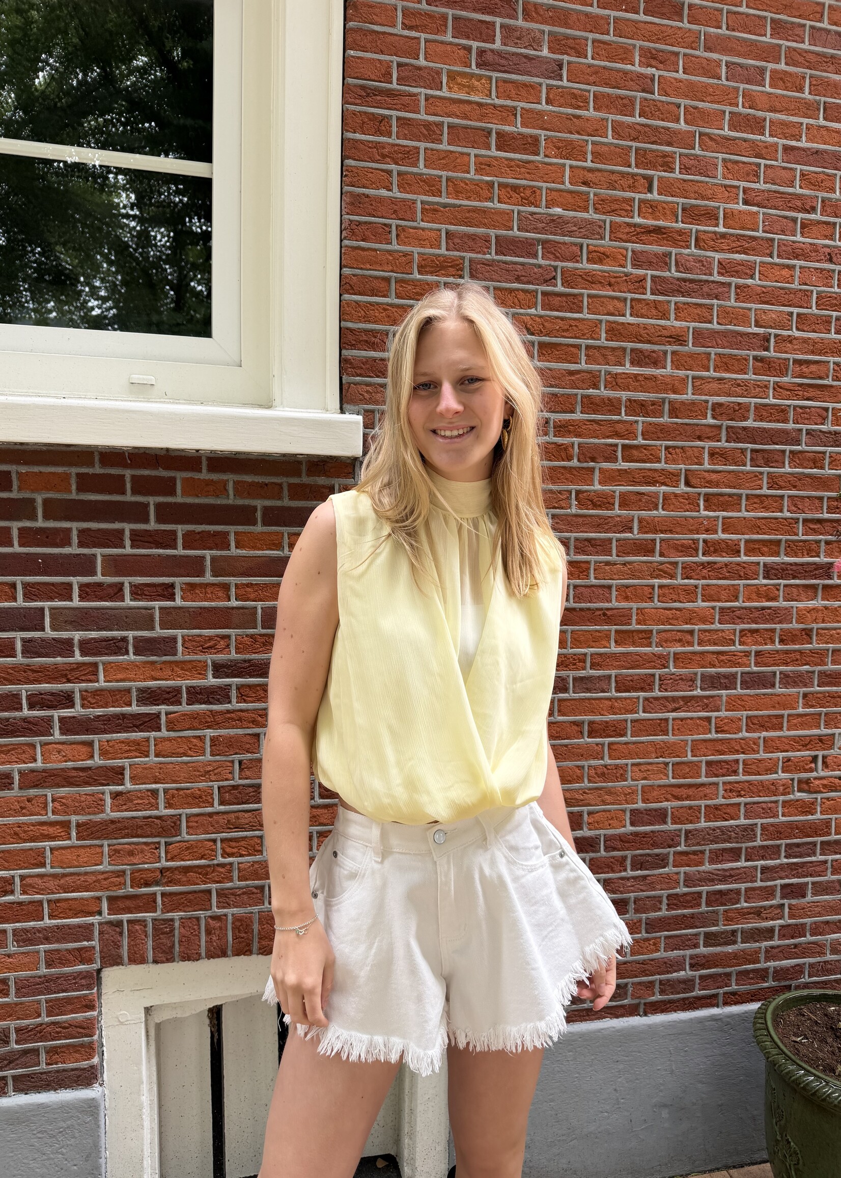Flo Boutique Top June Yellow