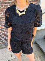 Flo Boutique Top Bliss Black
