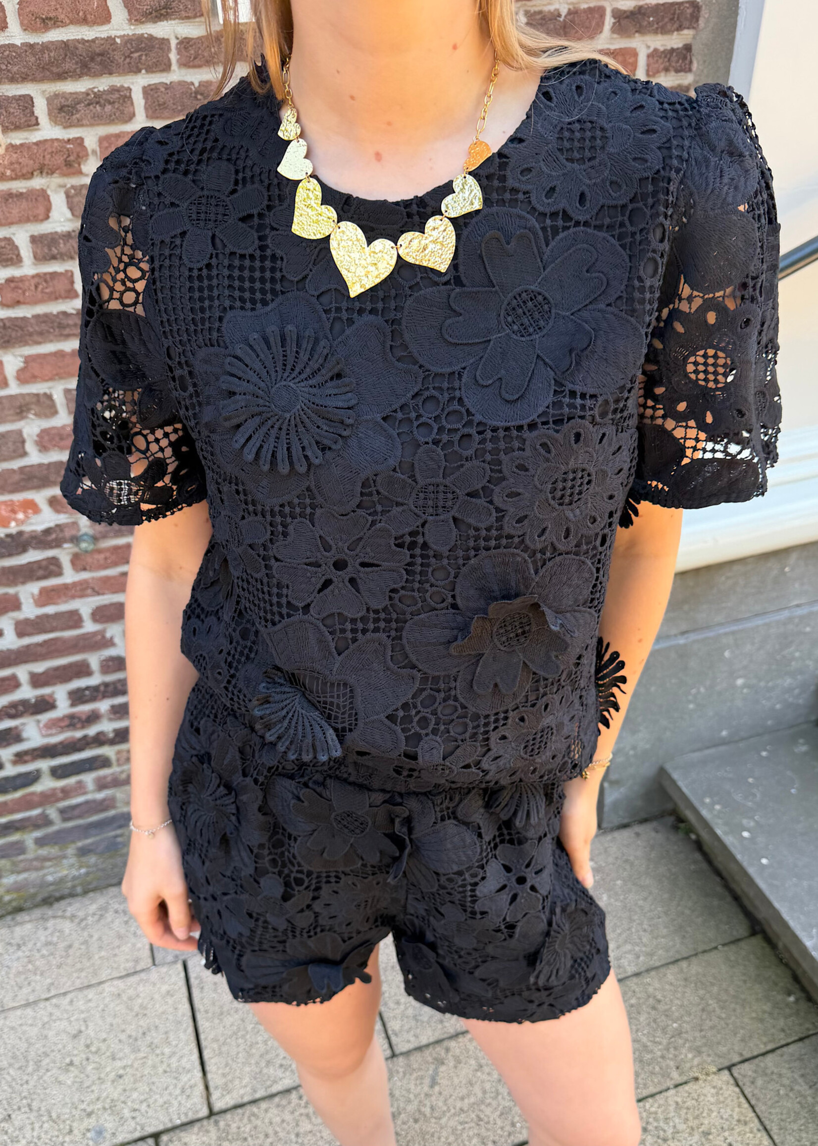 Flo Boutique Top Bliss Black