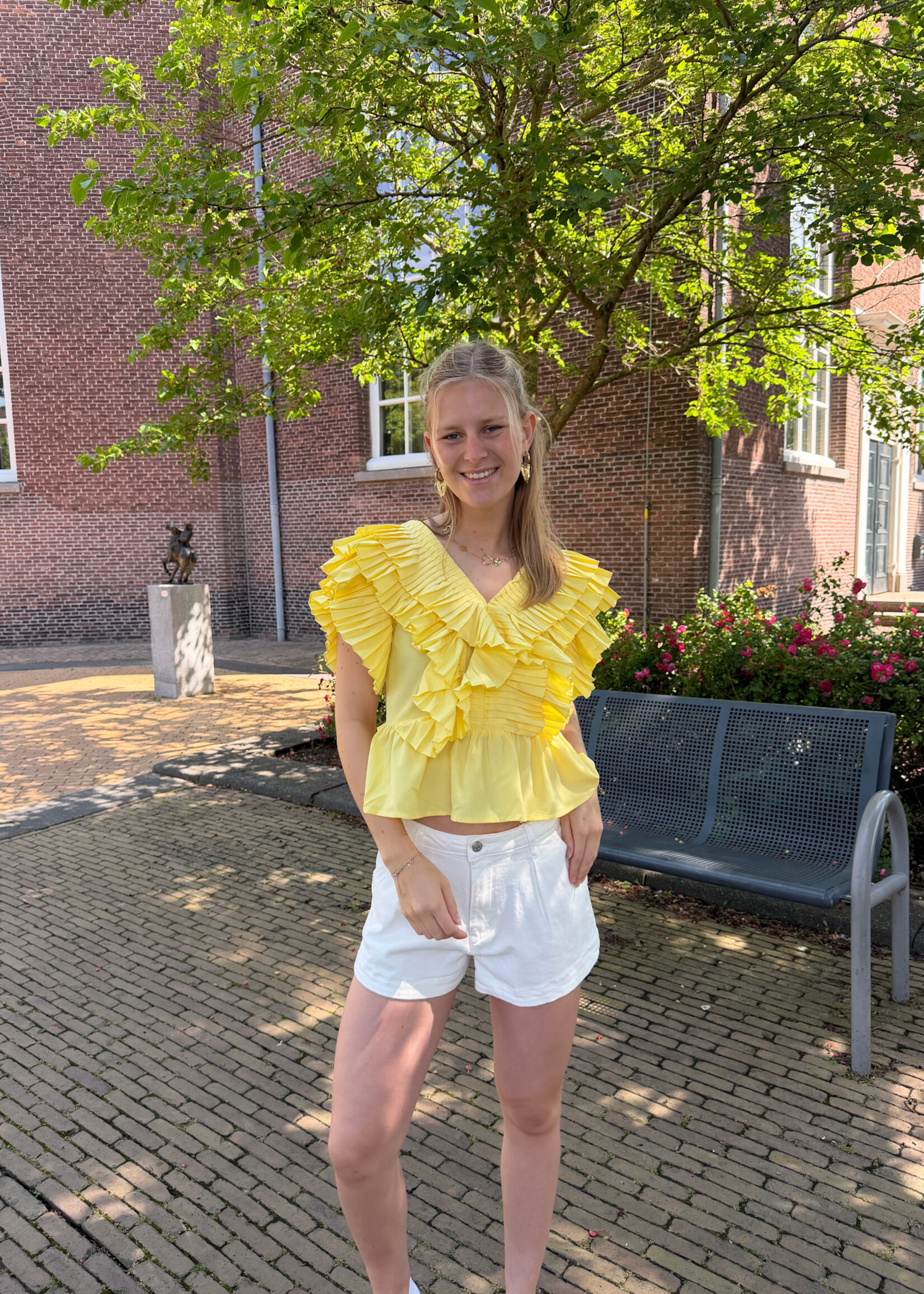 Flo Boutique Top Yara Yellow