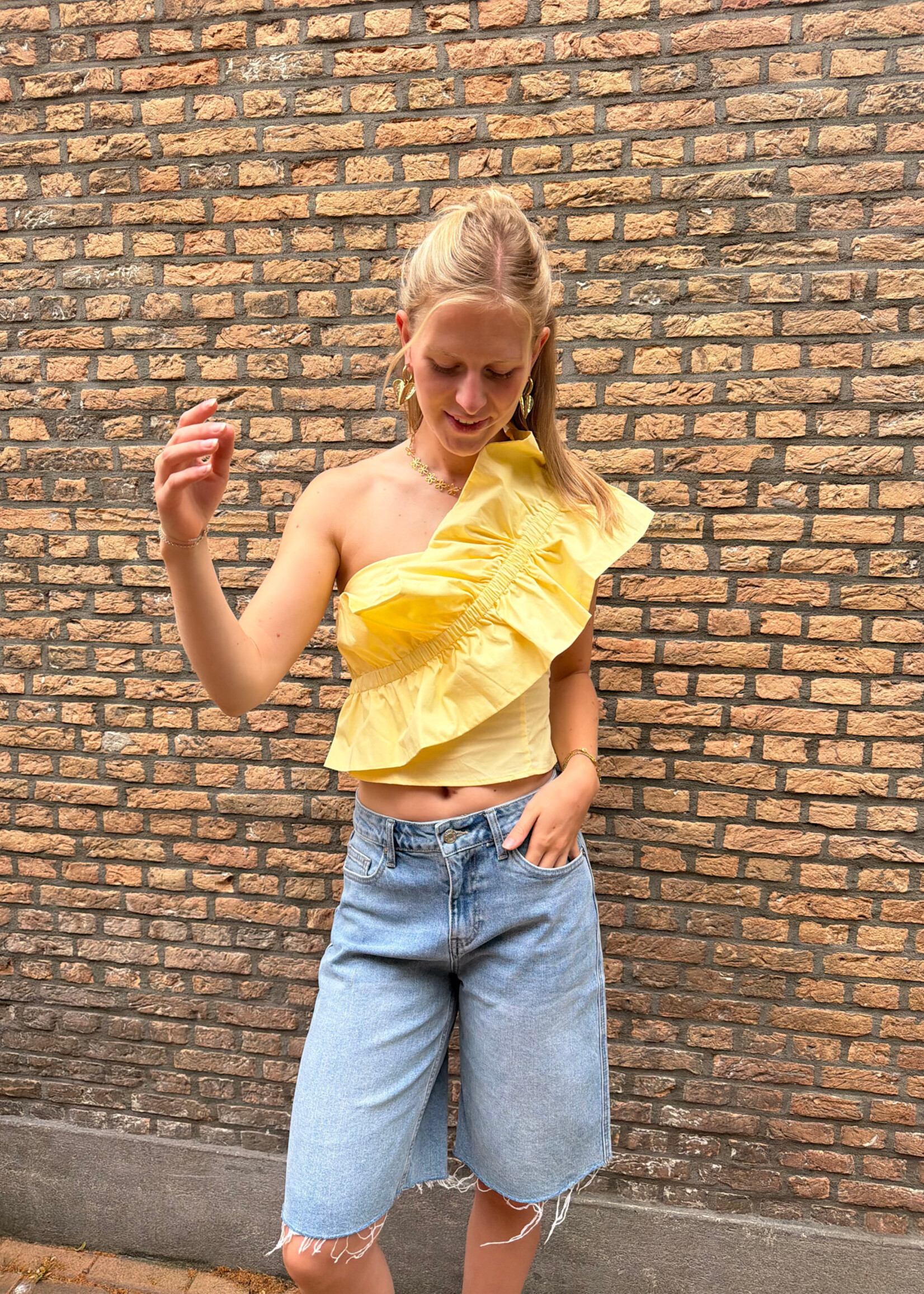 Flo Boutique Top Ruby Yellow