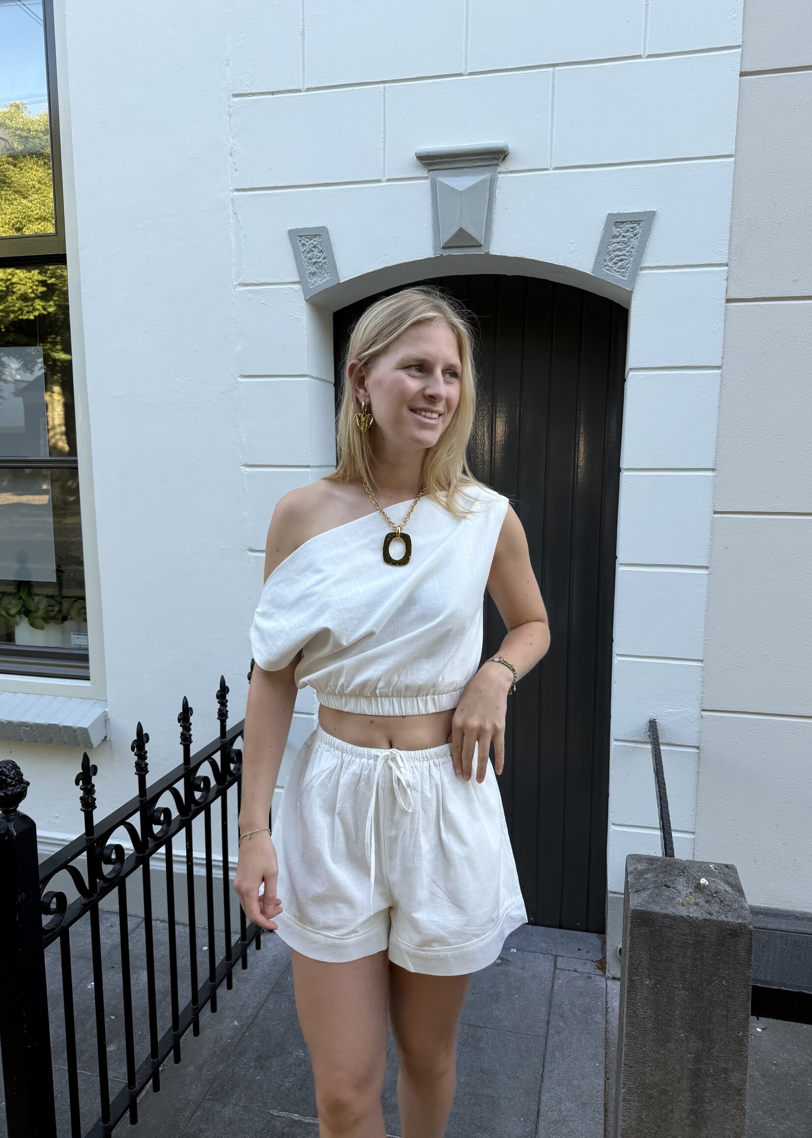 Flo Boutique Top Mirre White