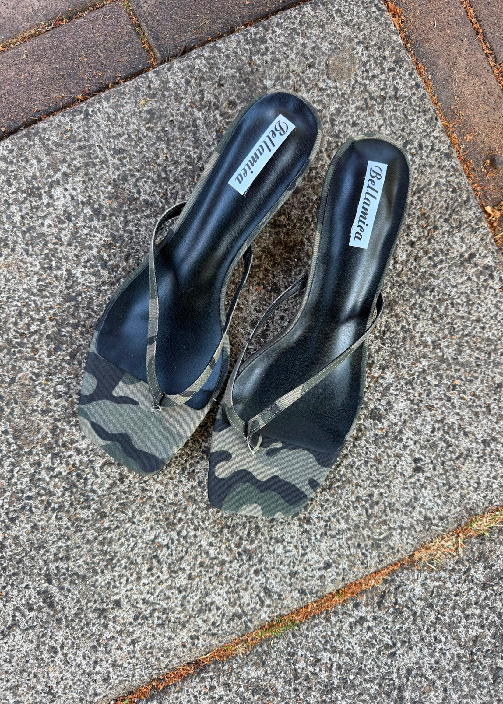 Flo Boutique Teenslipper Kitten Heel Ravi Camo