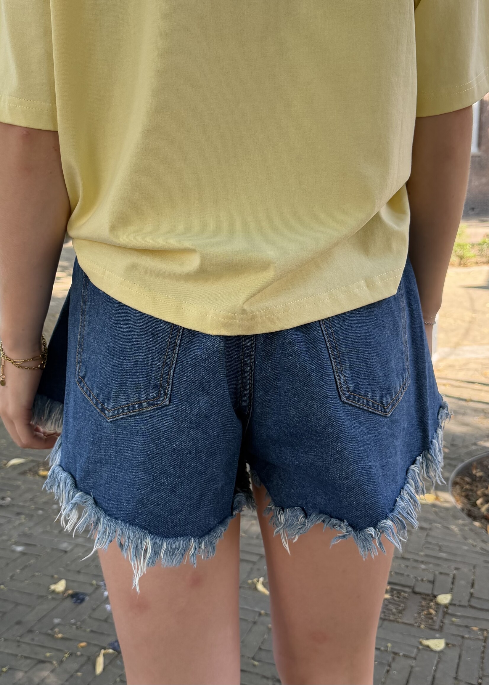 Flo Boutique Denim Short Stevie Mid-Blue