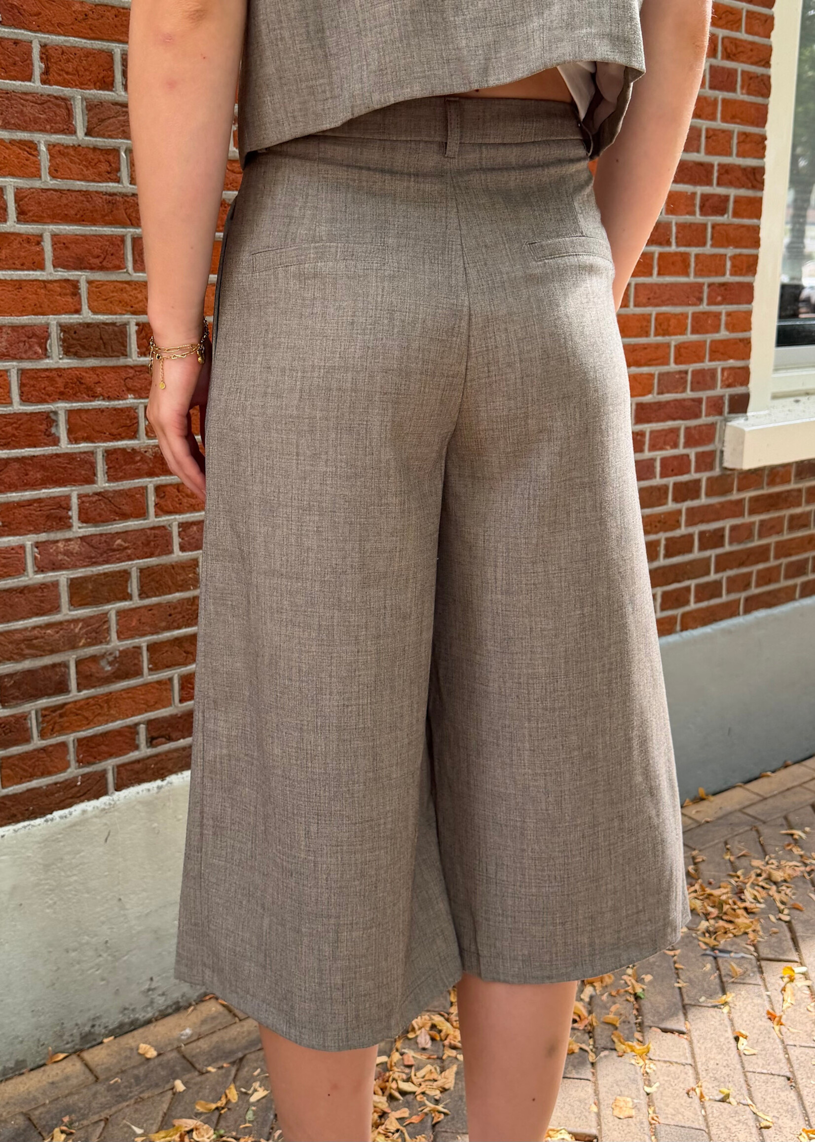 Flo Boutique Jort Josie Taupe