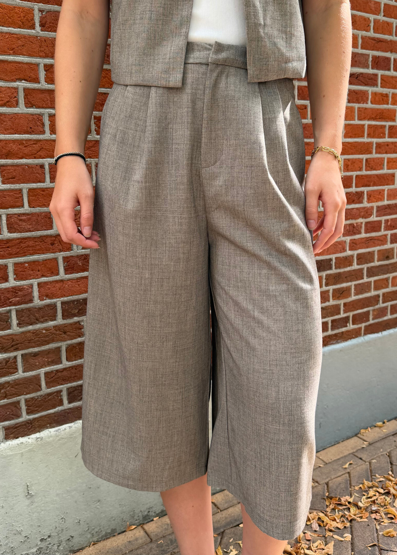 Flo Boutique Jort Josie Taupe
