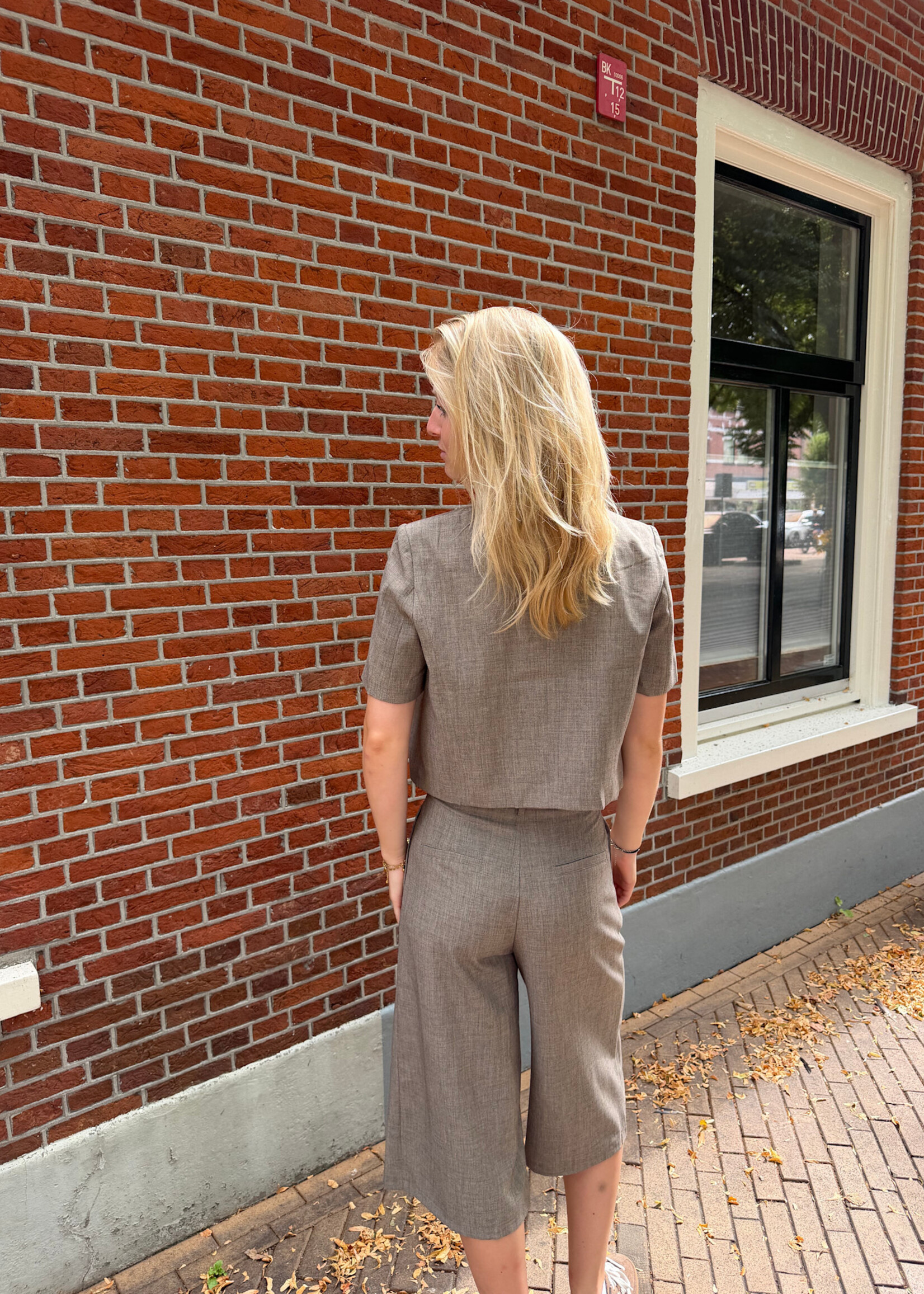 Flo Boutique Blazer Josie Taupe