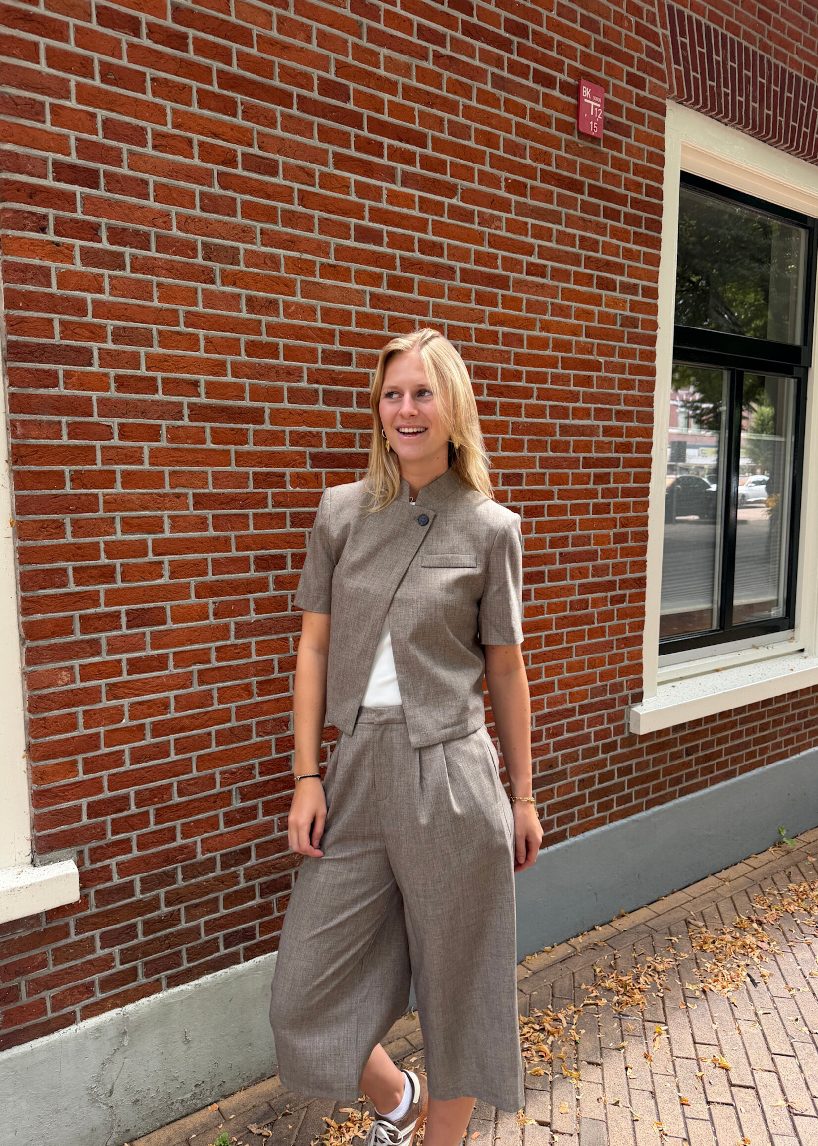Flo Boutique Blazer Josie Taupe