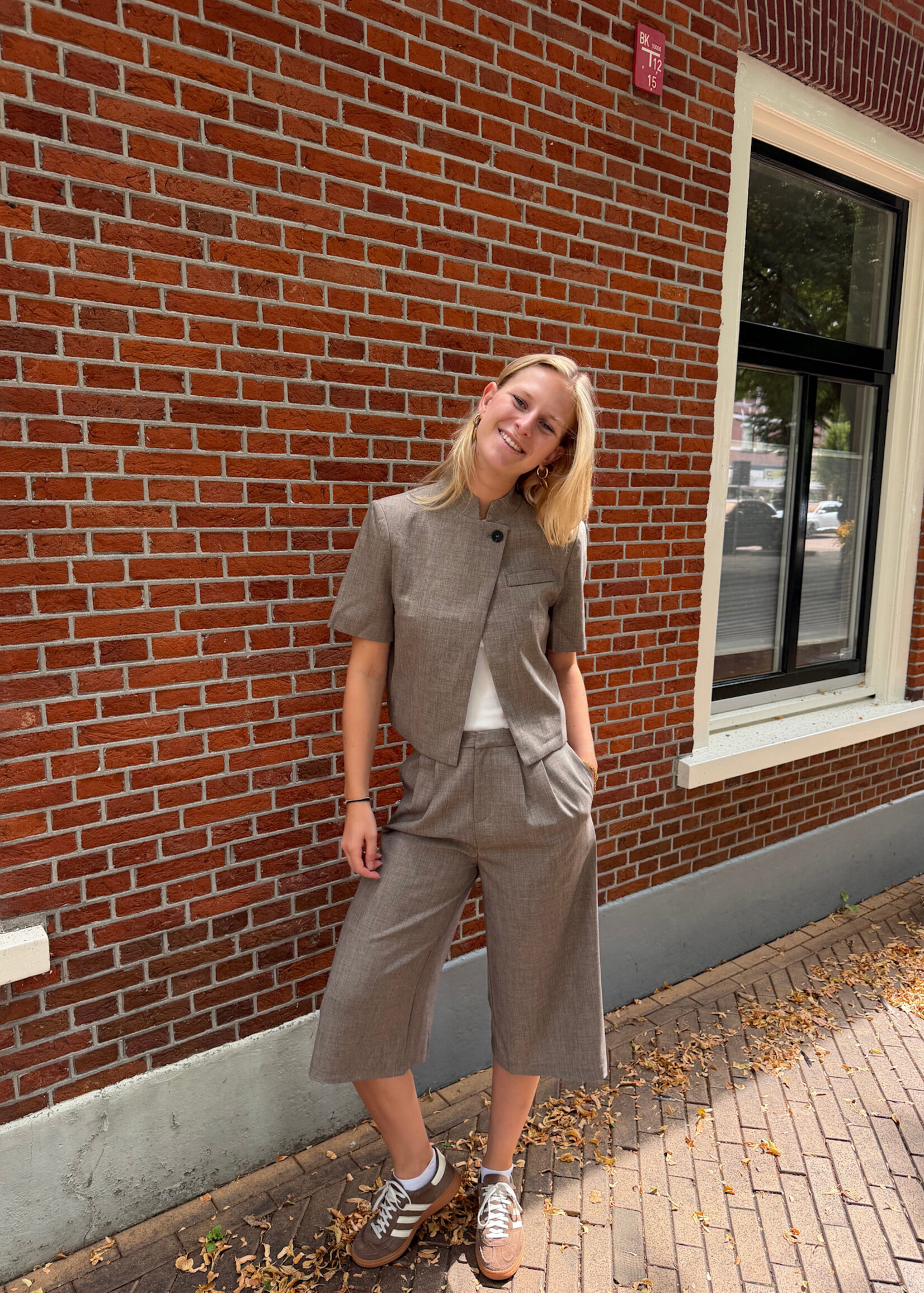 Flo Boutique Blazer Josie Taupe