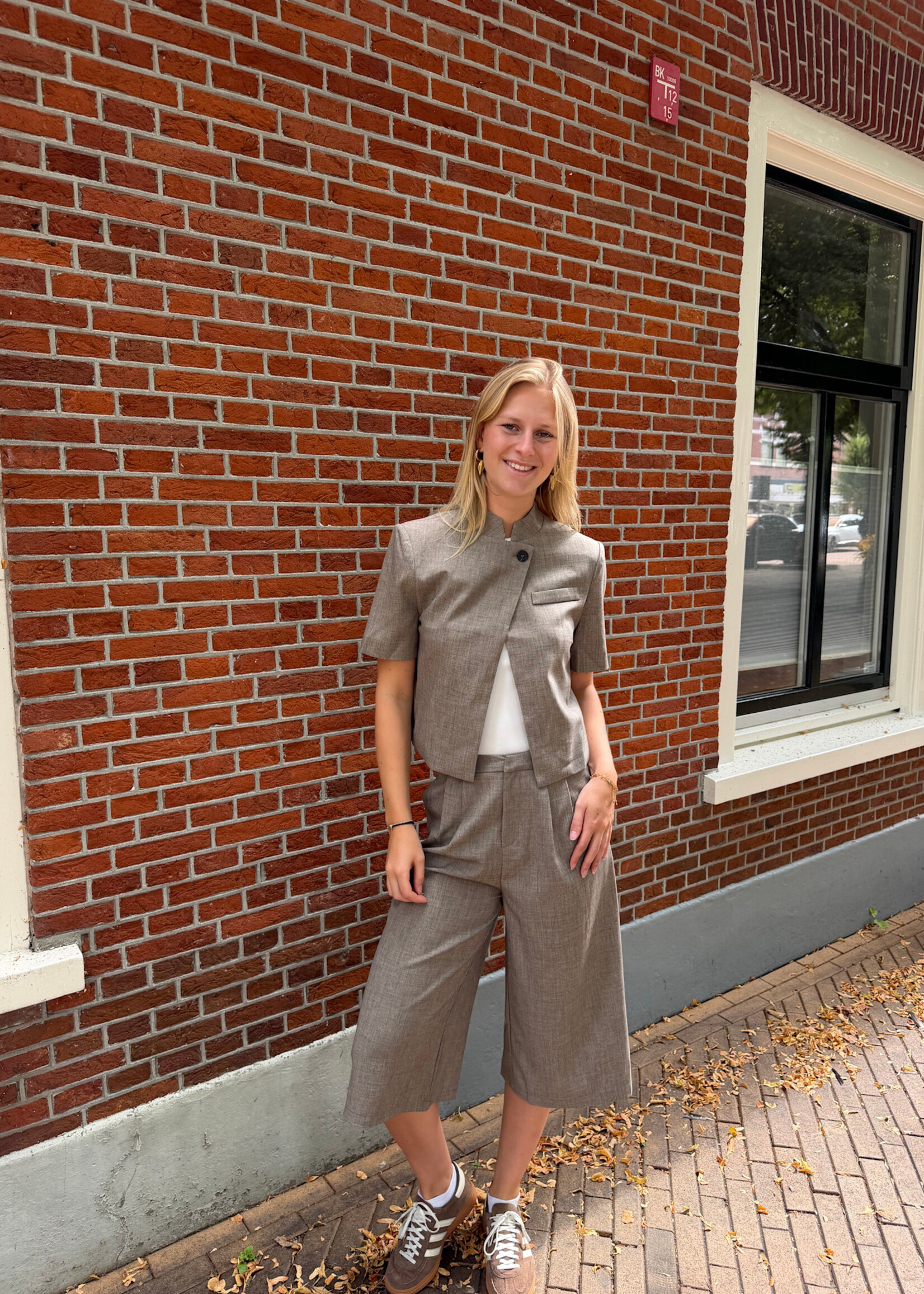 Flo Boutique Blazer Josie Taupe