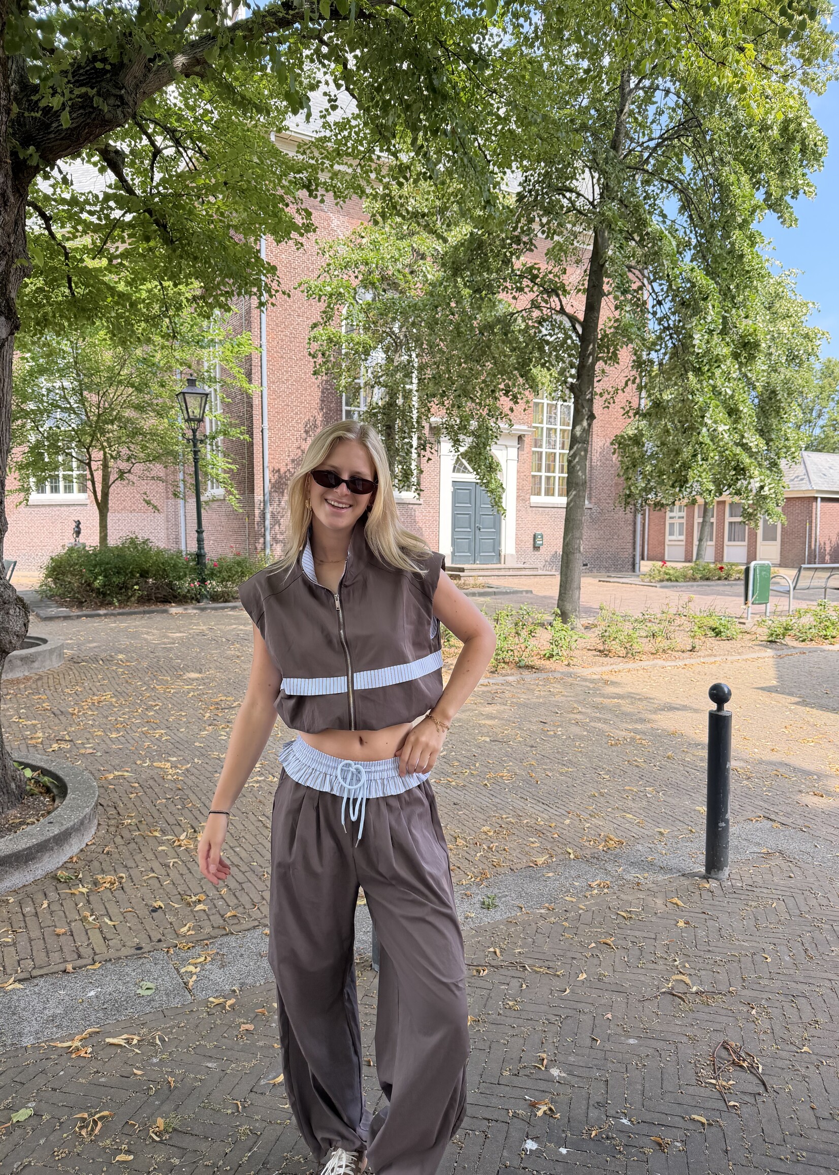 Flo Boutique Gilet Jet Brown