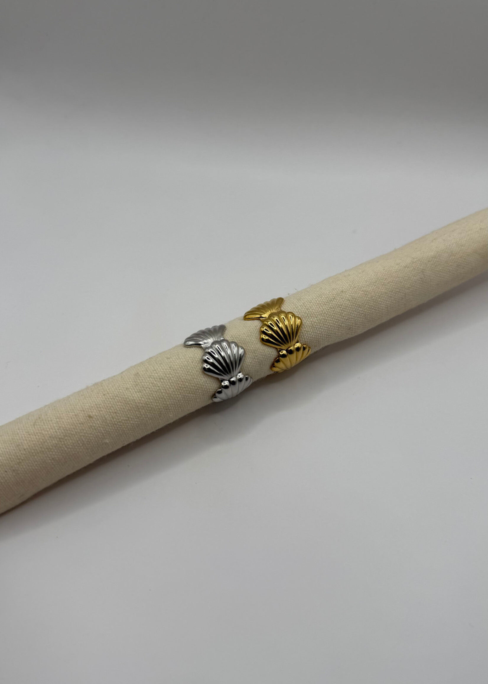Flo Boutique Ring Shells