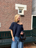 Flo Boutique Top Dalia Navy