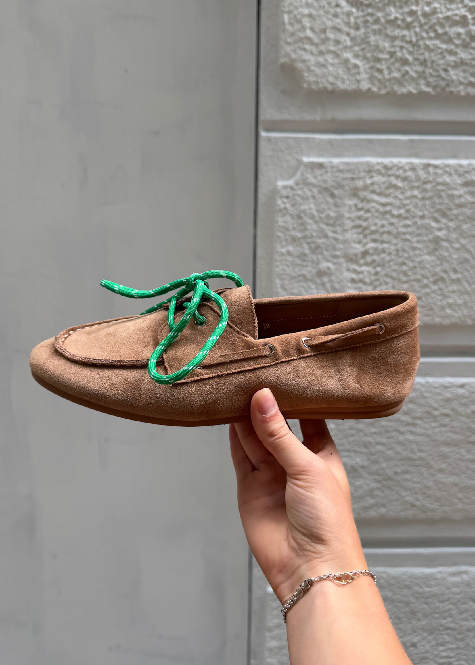 Flo Boutique Loafer Apple Camel