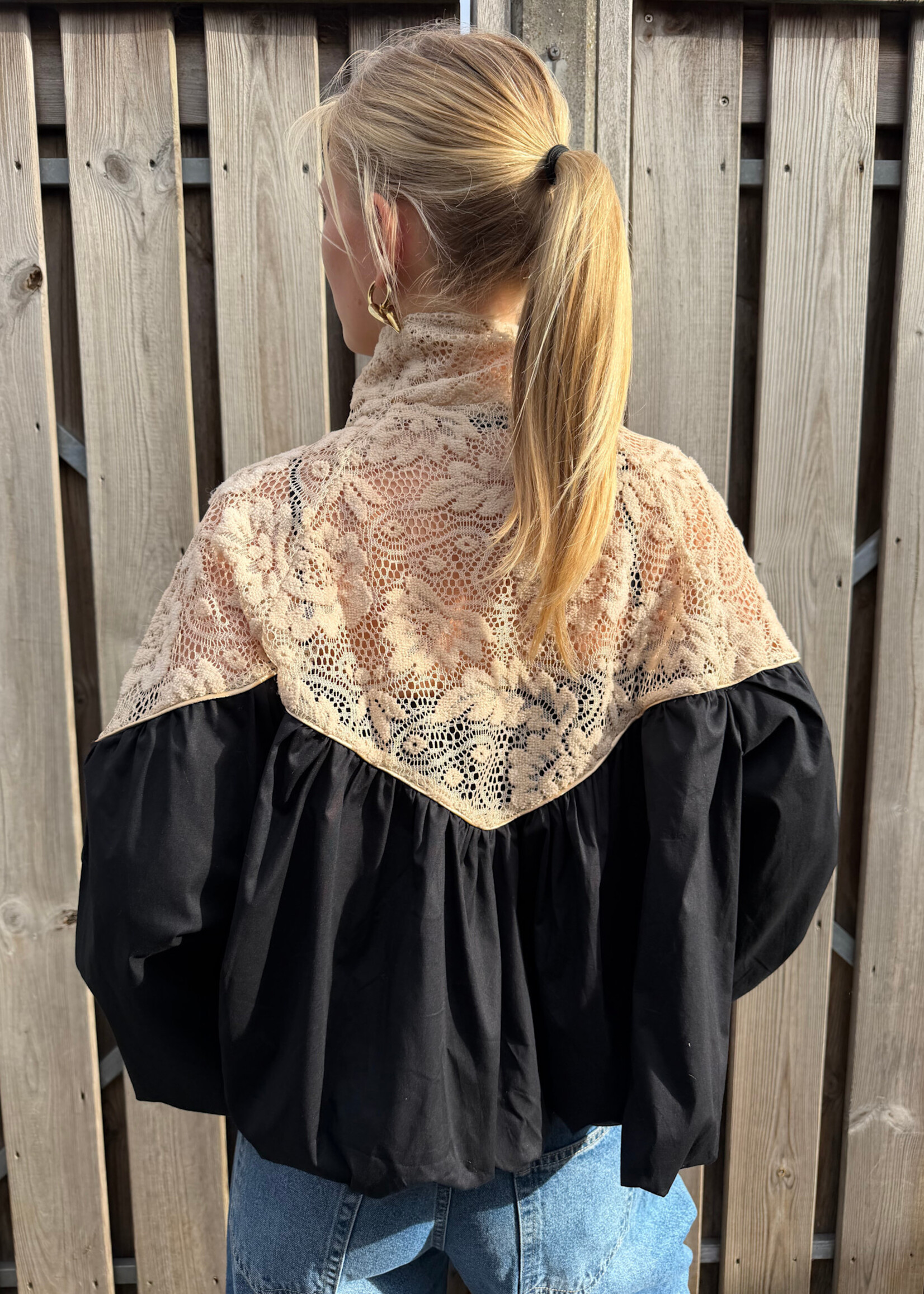 Flo Boutique Balloon Jacket Rive Crochet Black