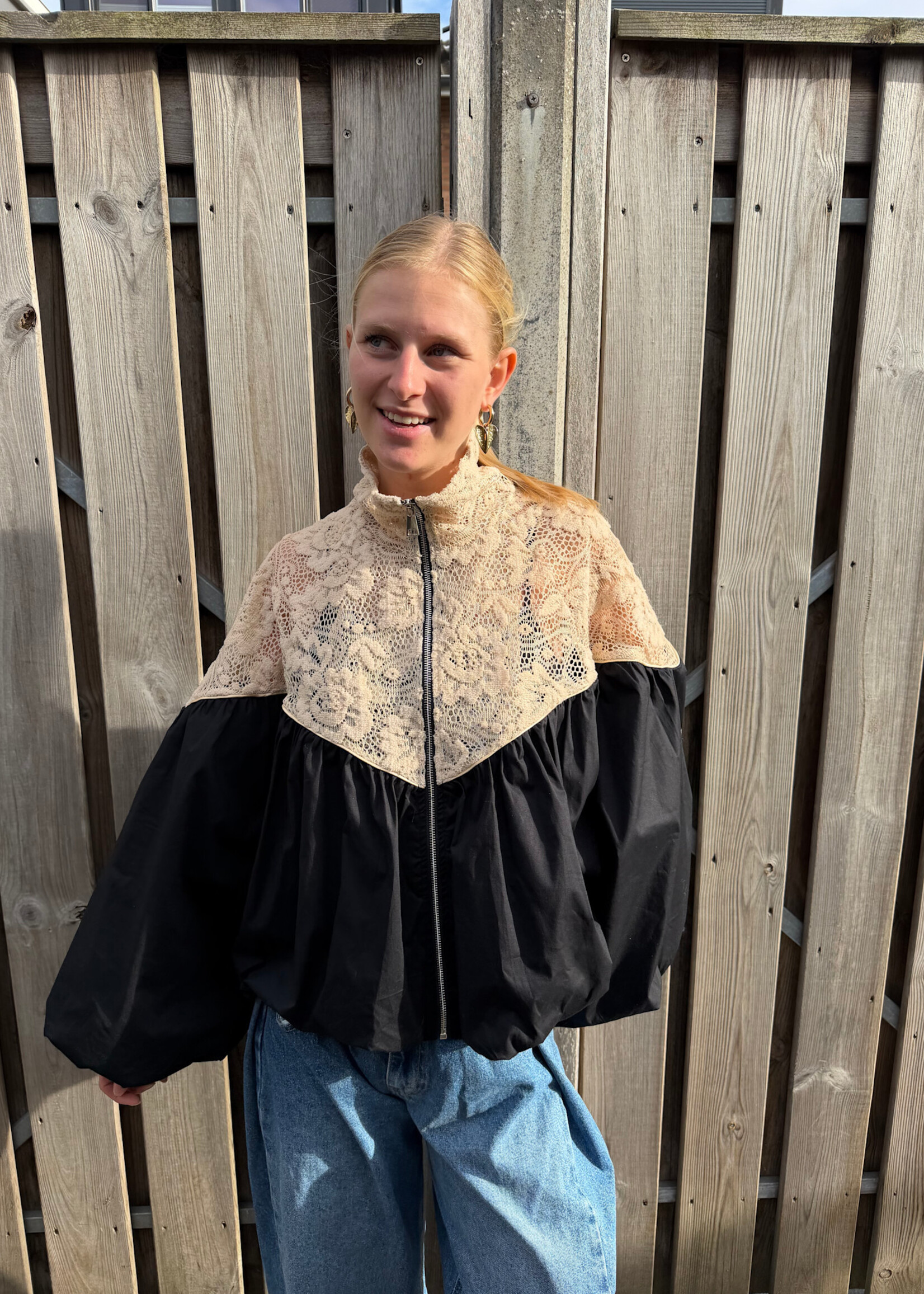 Flo Boutique Balloon Jacket Rive Crochet Black