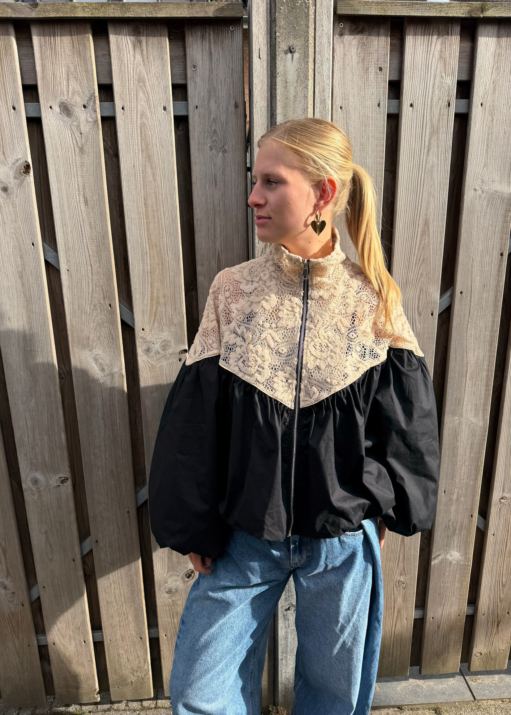 Flo Boutique Balloon Jacket Rive Crochet Black