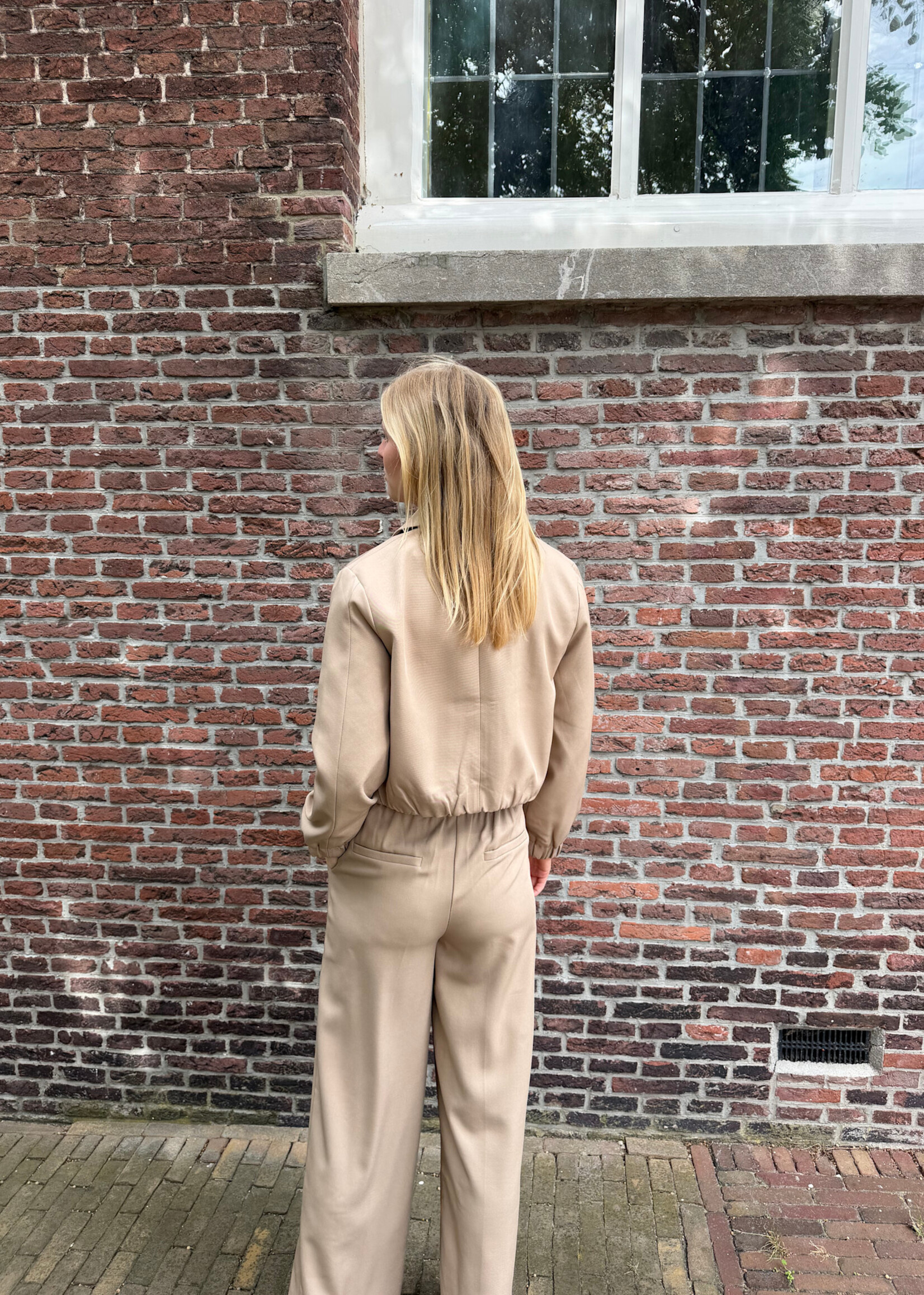 Flo Boutique Jasje Veerle Tan
