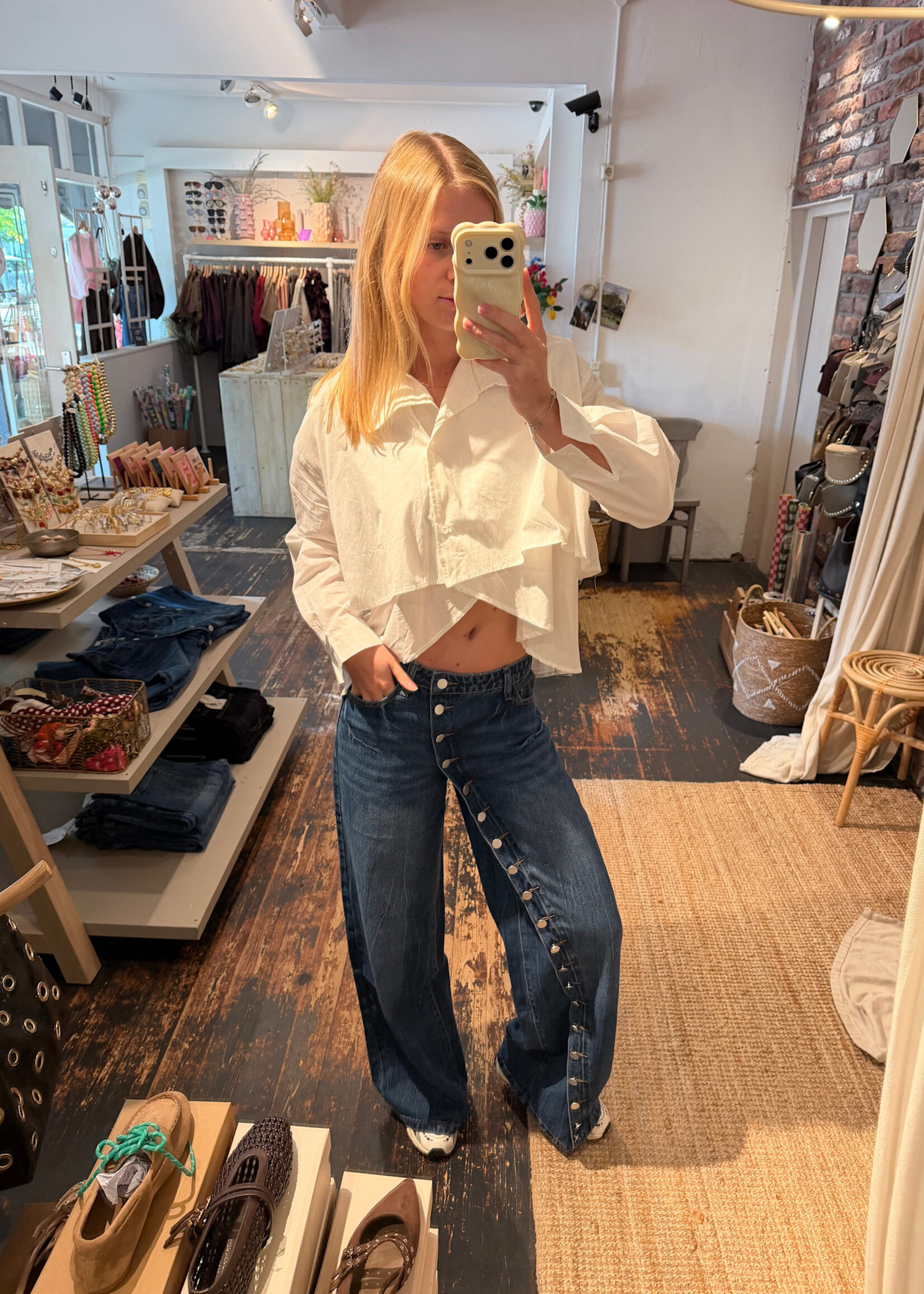 Flo Boutique Button Jeans Vic Mid Blue