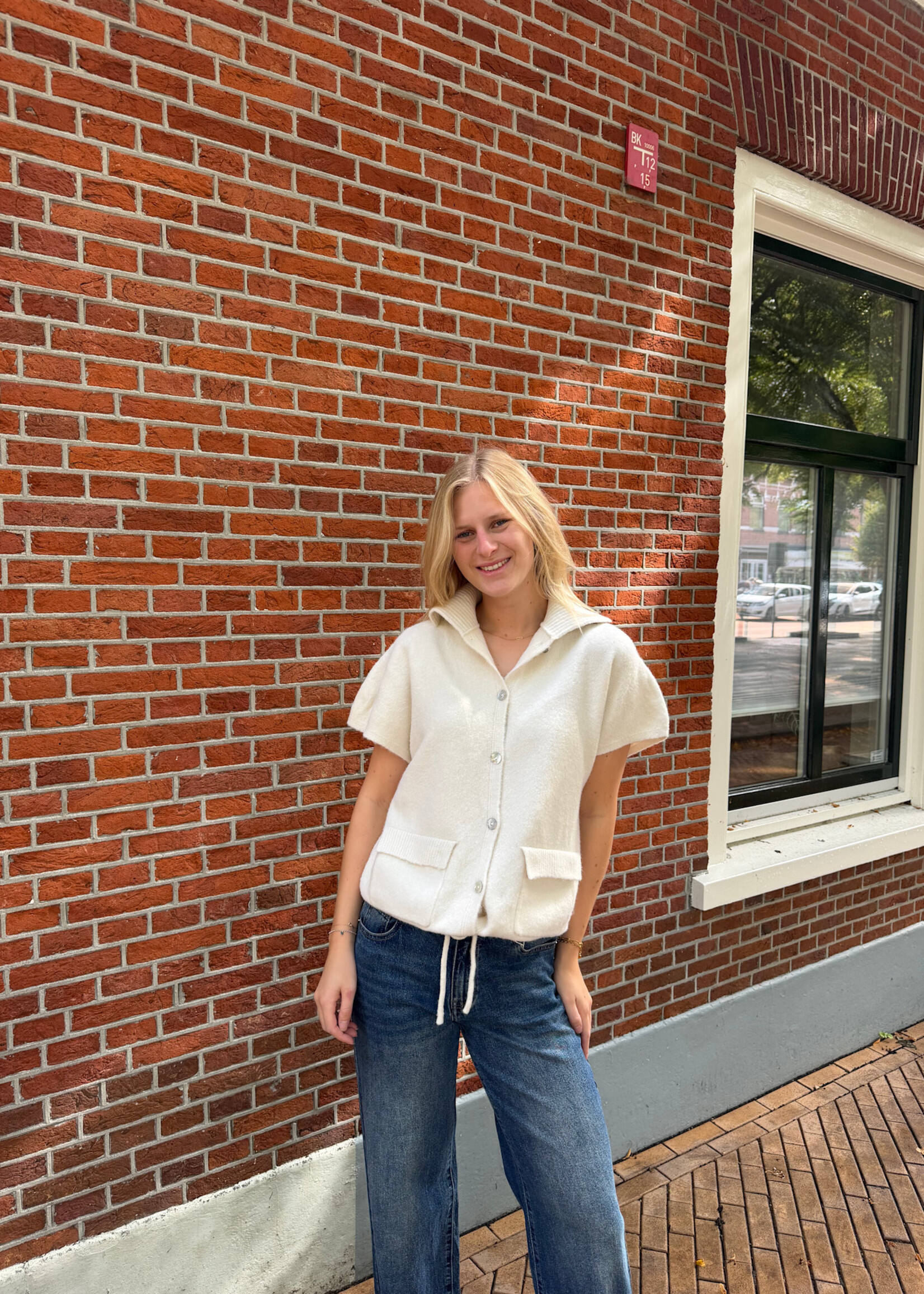 Flo Boutique Vest Romée Beige