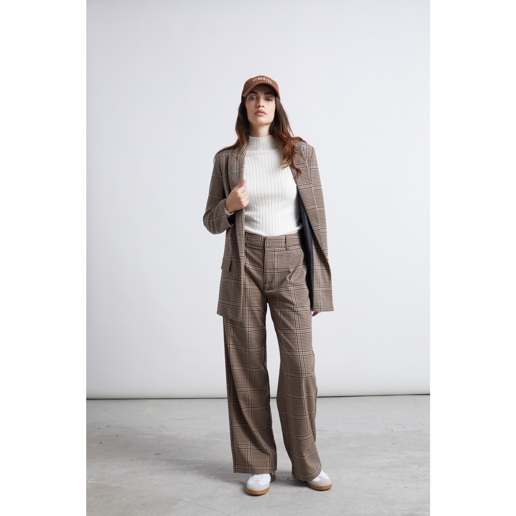 24Colours Pet St-Moritz