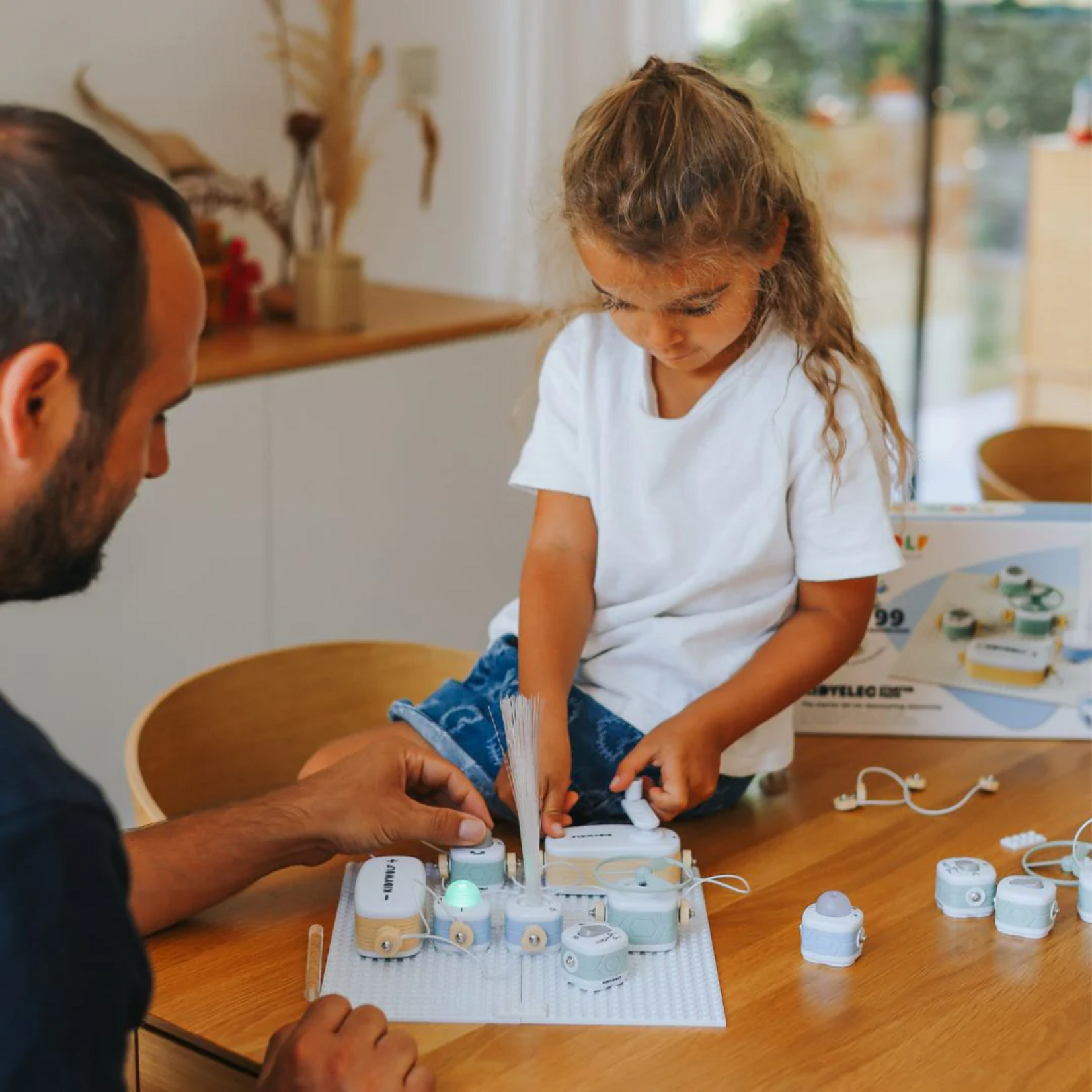 Kidywolf Kidywolf – Kidyelec - starter - mon premier kit d'électricité - 11 pcs