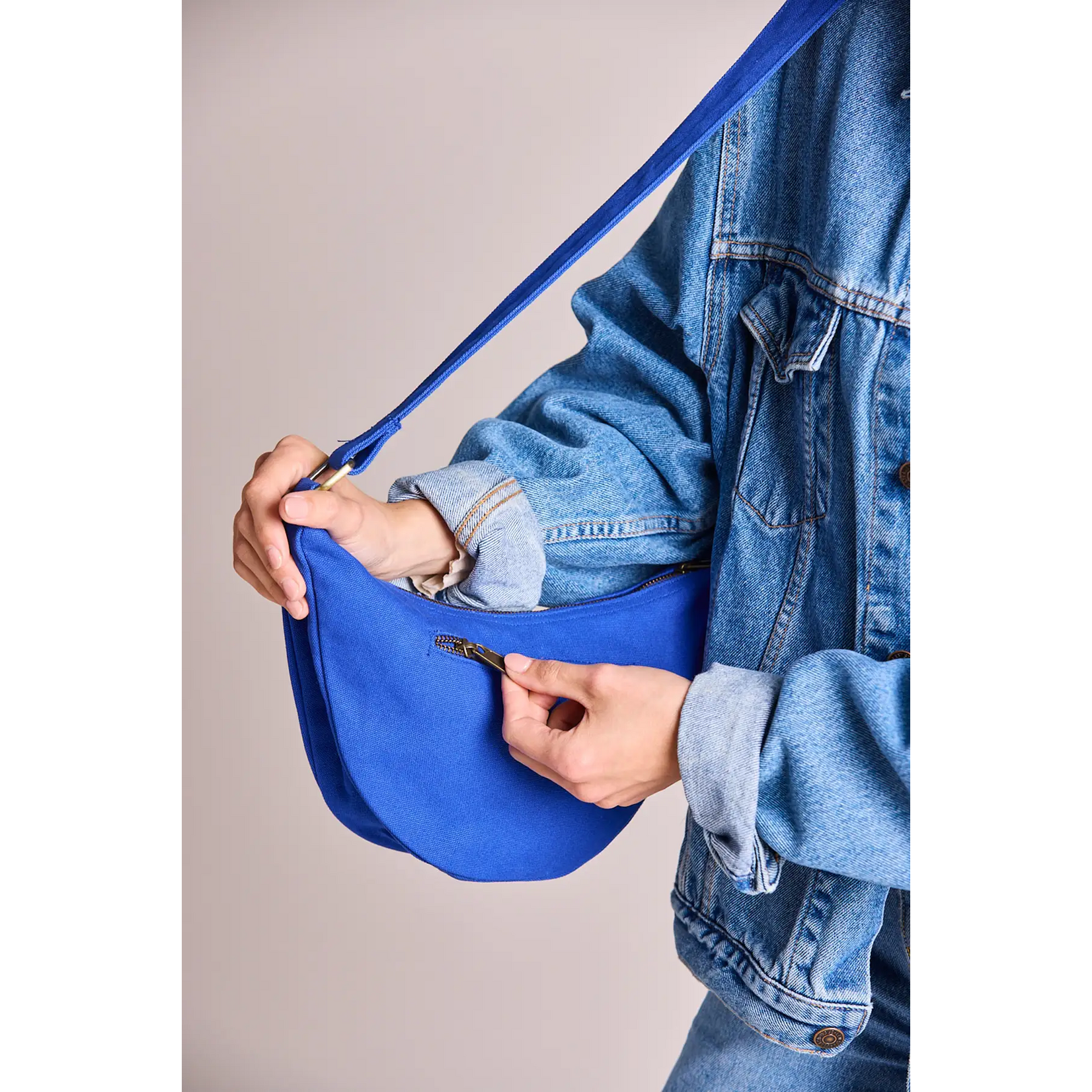 Hindbag Hindbag - sac banane Andrea - bleu électrique