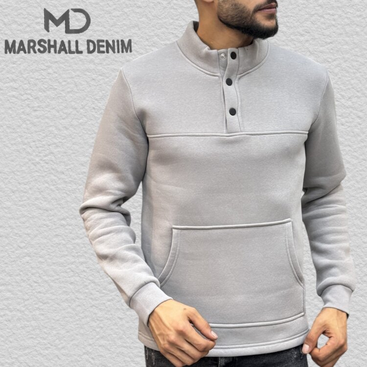 Trui met knopen 1022