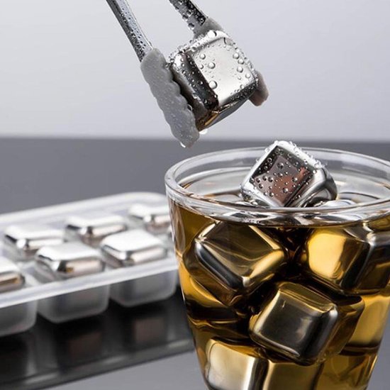 Whiskey Stones Set (8 stuks) Incl. Tang - Whisky Stenen - RVS - Herbruikbare ijsblokjes - Icecubes met tang 8 Stuks