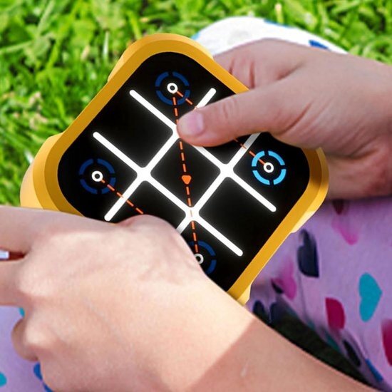 Igoods Igoods TicTacToe Spel - Boter, Kaas en Eieren - Drie op een Rij - Geheugenspel - 2-in1 - kinderspel - Digitaal - Educatief spel - Denkspel - Geel