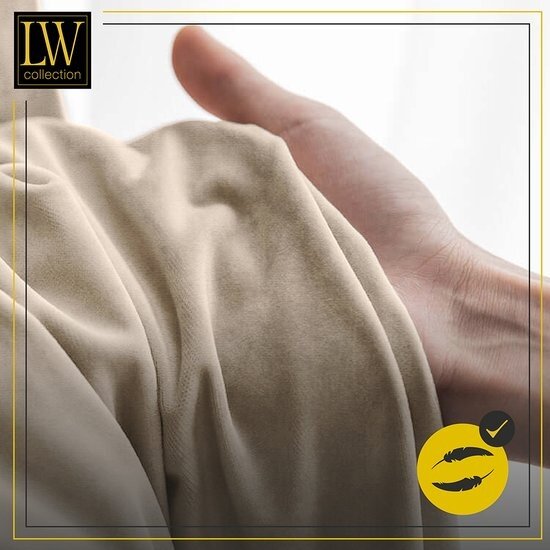 LW collection LW collection - gordijnen Beige Velvet Kant en klaar 290x270cm - Kant en klare gordijnen met ringen Velours - Fluwelen Verduisterende gordijnen