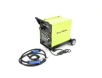 TM MIG 160Q Schweißgerät mit Digitalanzeige und IGBT-Technologie