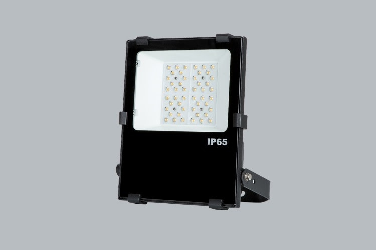 TM LED-Beleuchtung LED-Flutlicht 150W 4000K hellweiß IP65 schwarz