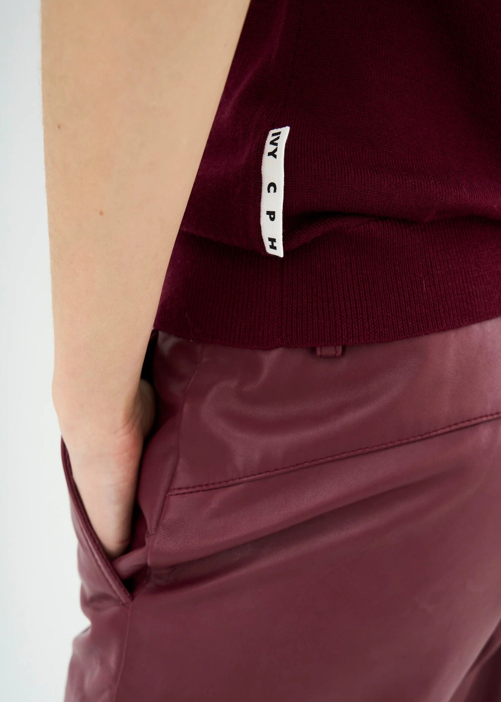Ivy Copenhagen Essex SS Polo Knit, Burgundy