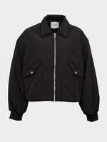 Les Soeurs Bomber Mauro, Black